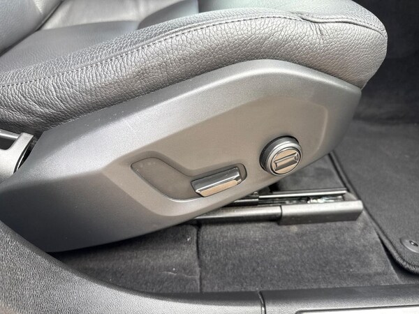Used Volvo XC60 2023 for sale - 76249734: Photo 30