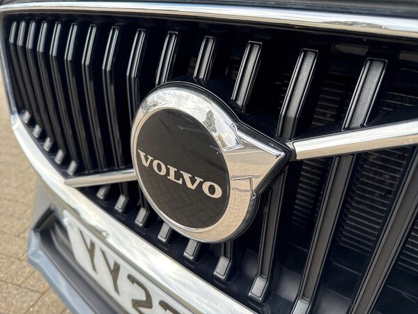 Used Volvo XC60 2023 for sale - 76249734: Photo 31