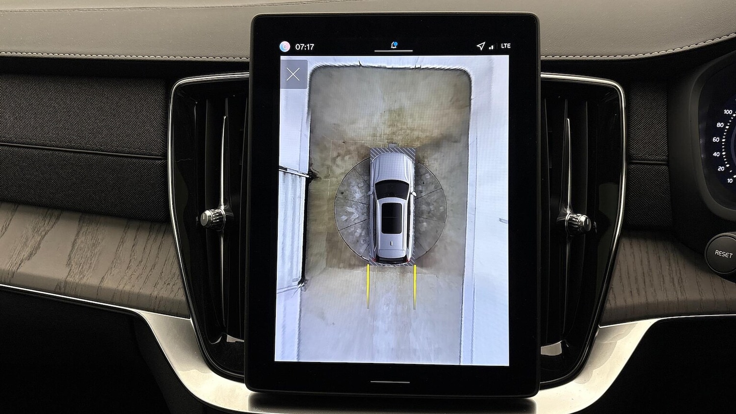 Used Volvo XC90 2025 for sale - 76464668: Photo 40