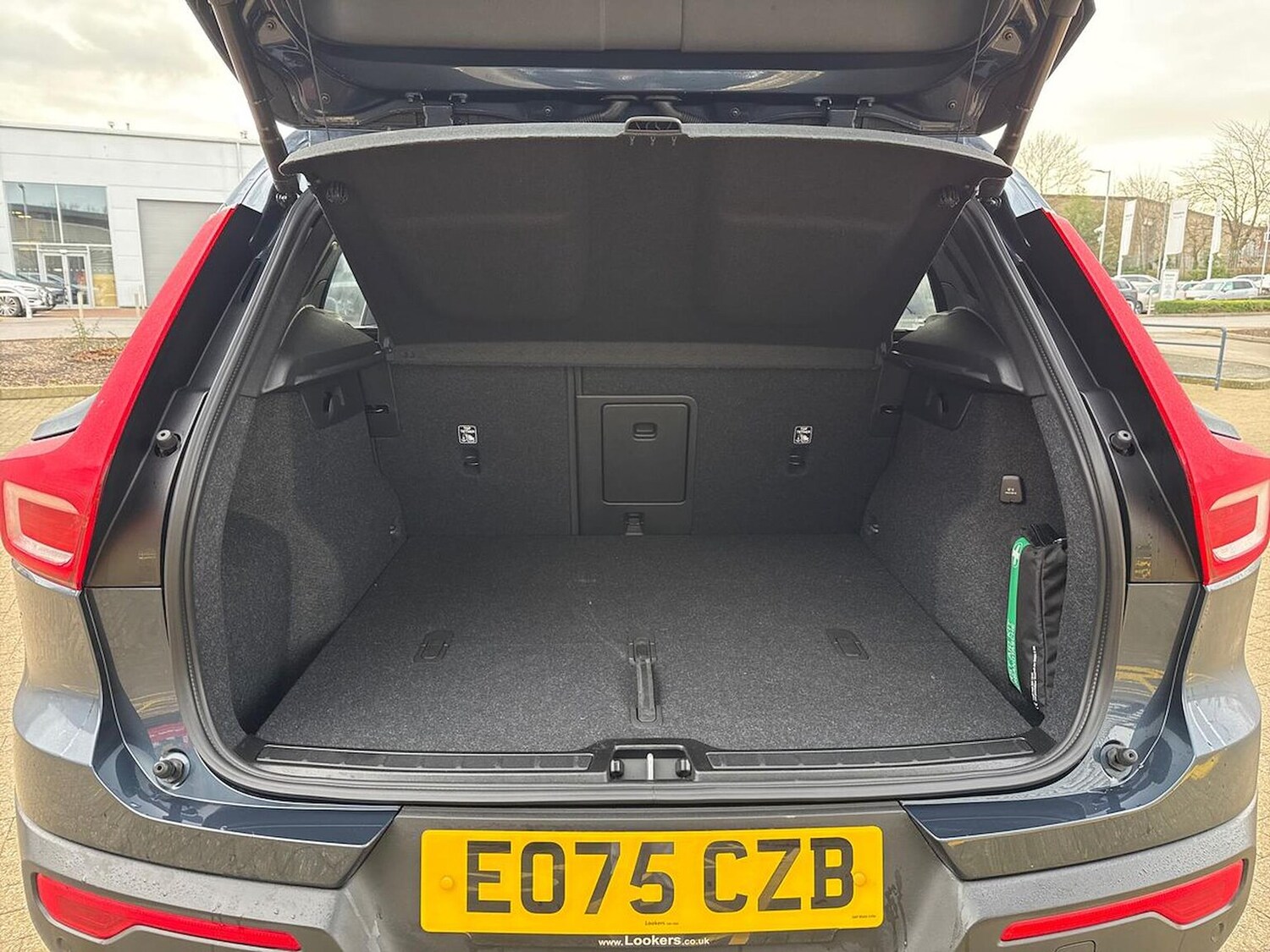 Used Volvo XC40 2025 for sale - 77487435: Photo 17