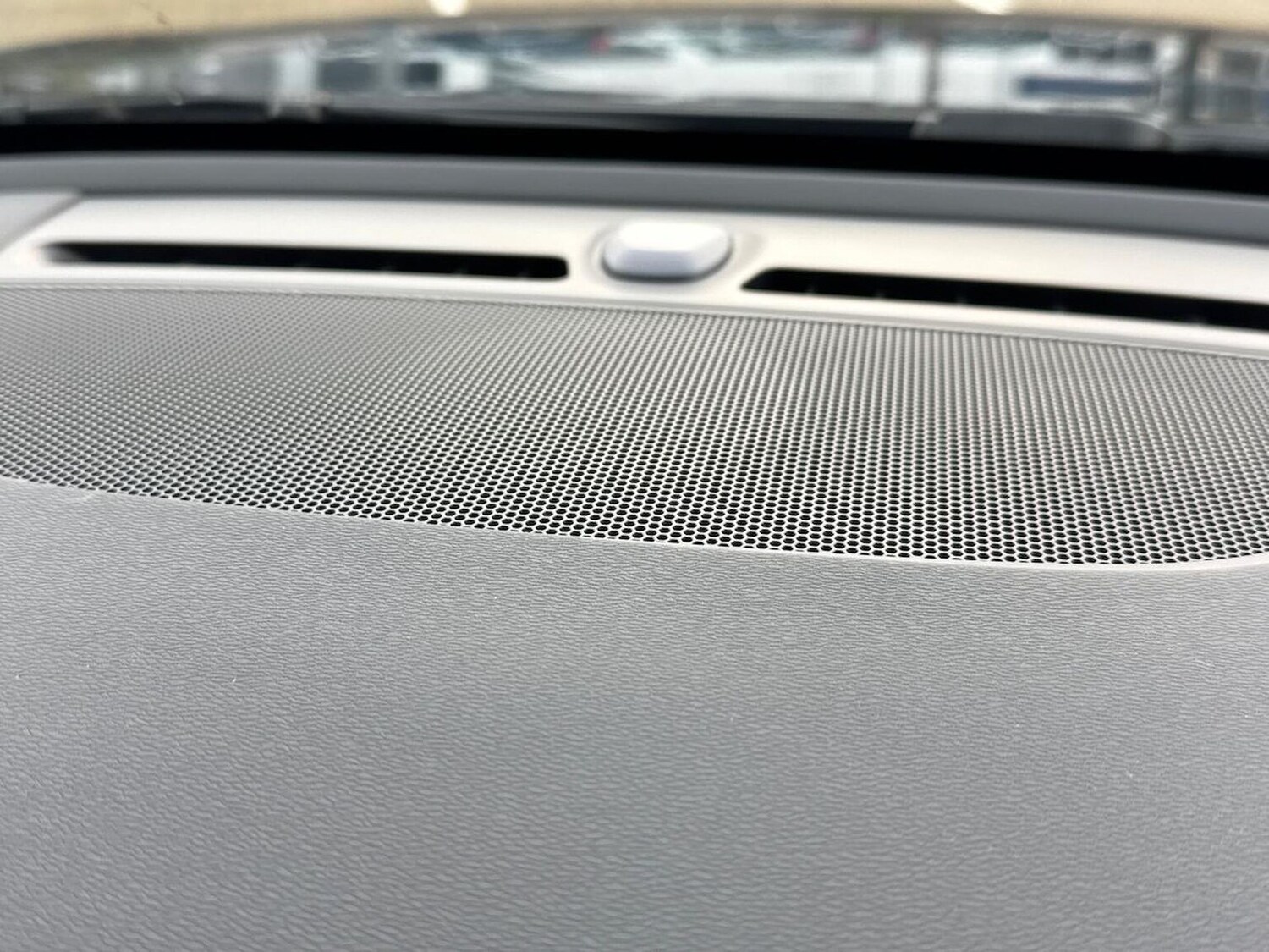 Used Volvo XC40 2025 for sale - 77487435: Photo 31