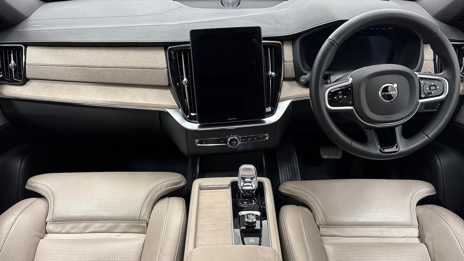 Used Volvo XC90 2025 for sale - 76464665: Photo 12