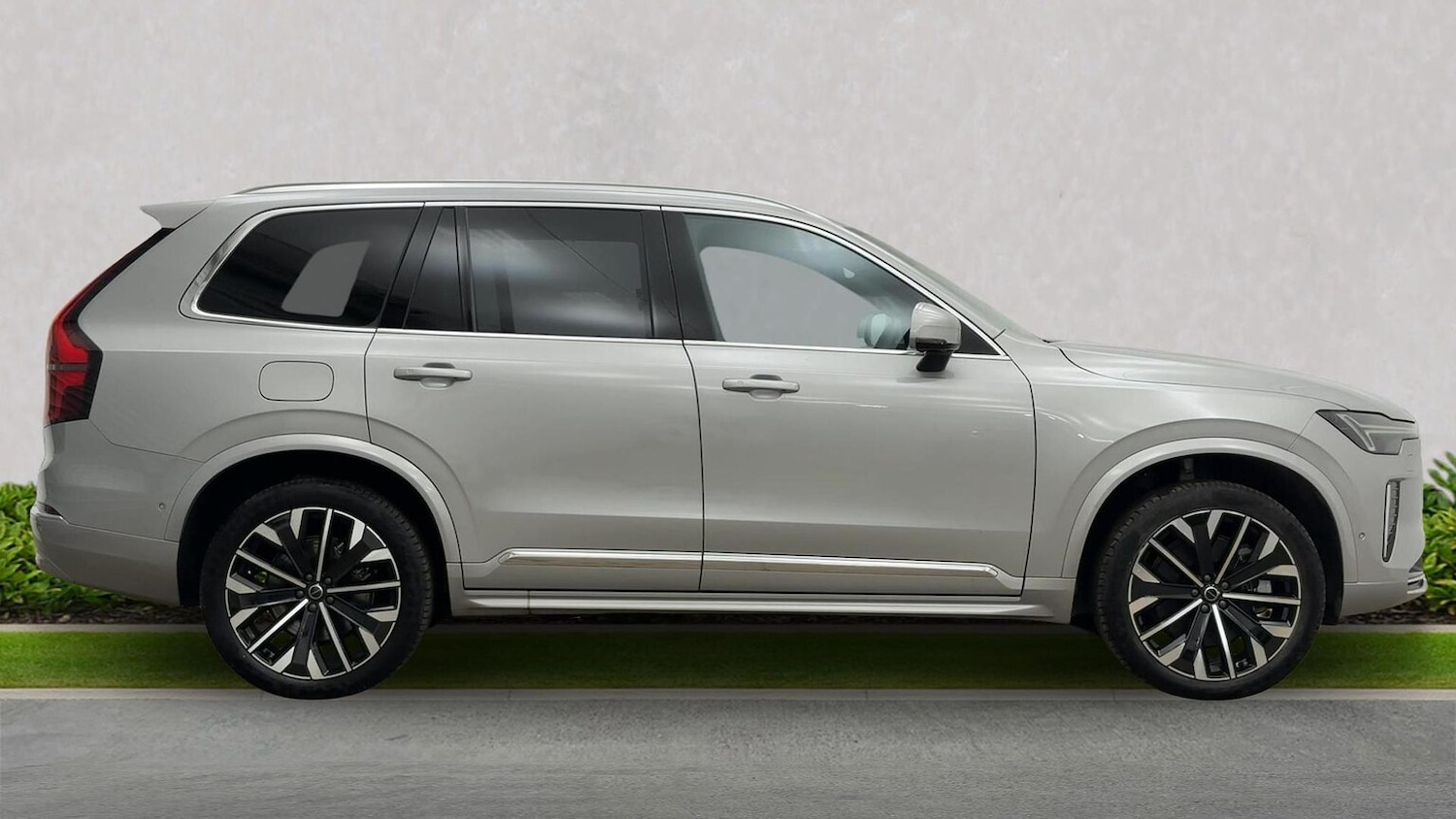 Used Volvo XC90 2025 for sale - 76464665: Photo 3