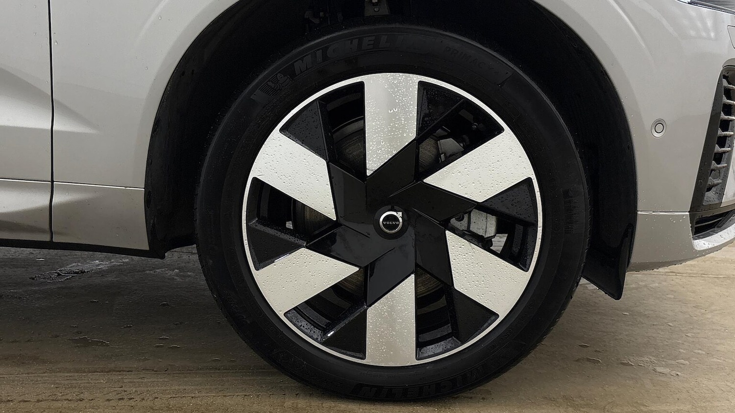 Used Volvo XC60 2025 for sale - 76464629: Photo 16