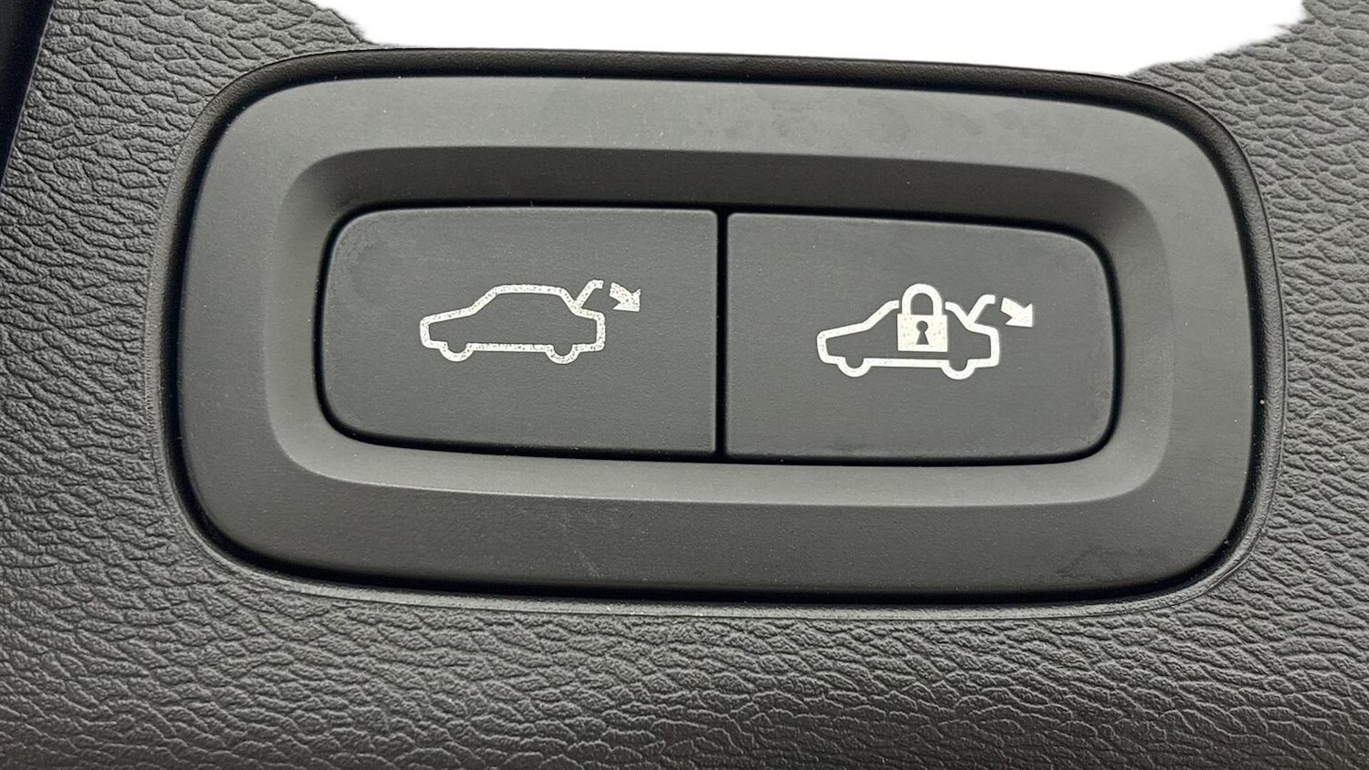 Used Volvo XC60 2025 for sale - 76464629: Photo 19