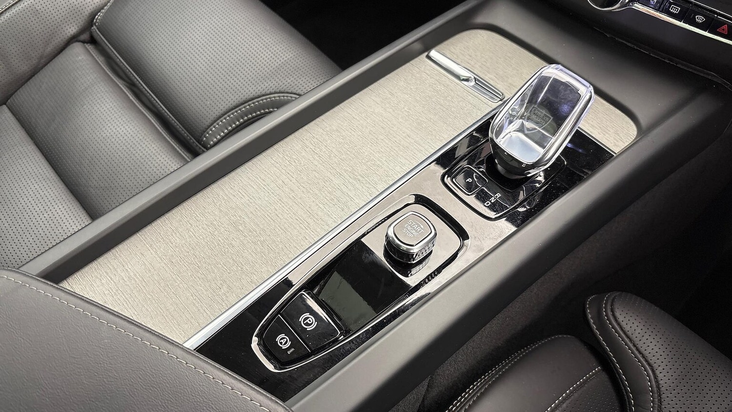 Used Volvo XC60 2025 for sale - 76464629: Photo 31