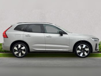 Used Volvo XC60 2025 for sale - 76464629: Photo