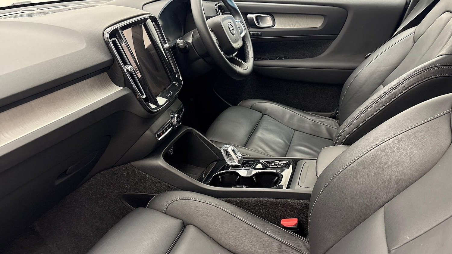 Used Volvo XC40 2025 for sale - 78194207: Photo 12