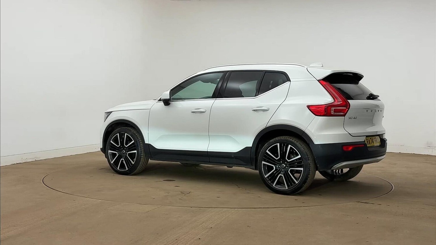 Used Volvo XC40 2025 for sale - 78194207: Photo 25