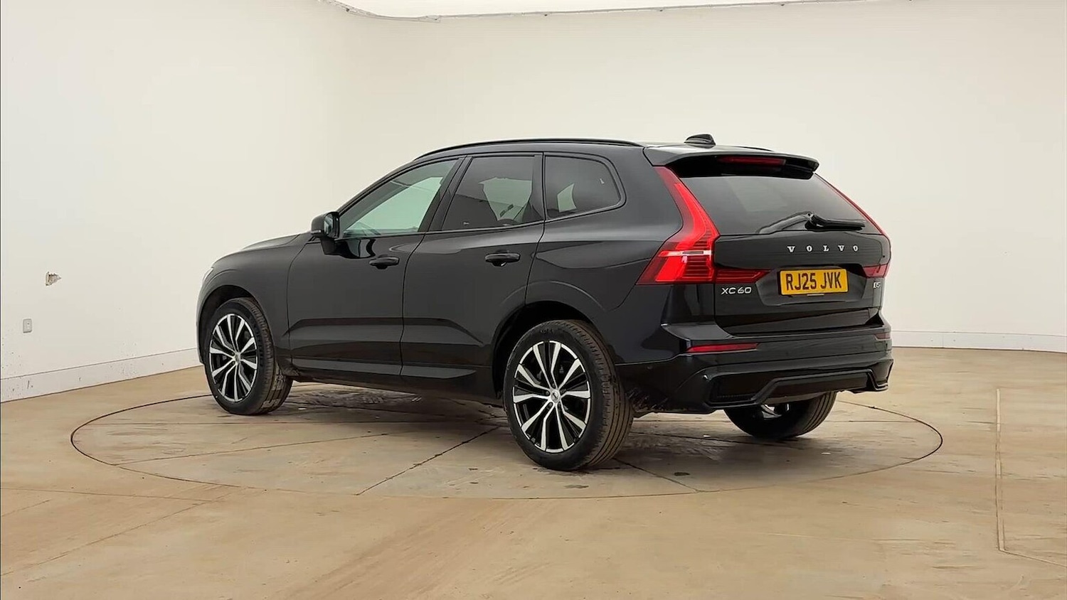Used Volvo XC60 2025 for sale - 78194224: Photo 11