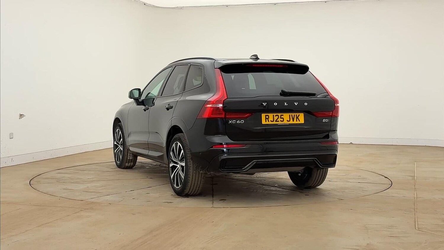 Used Volvo XC60 2025 for sale - 78194224: Photo 12