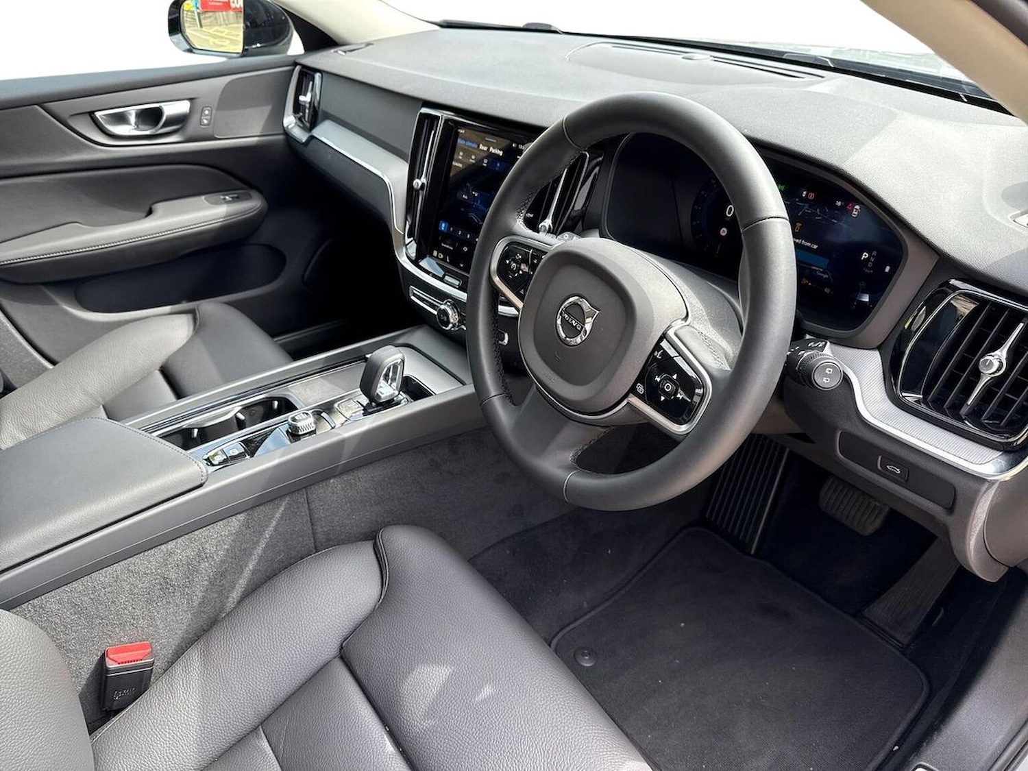 Used Volvo V60 2025 for sale - 76376822: Photo 15