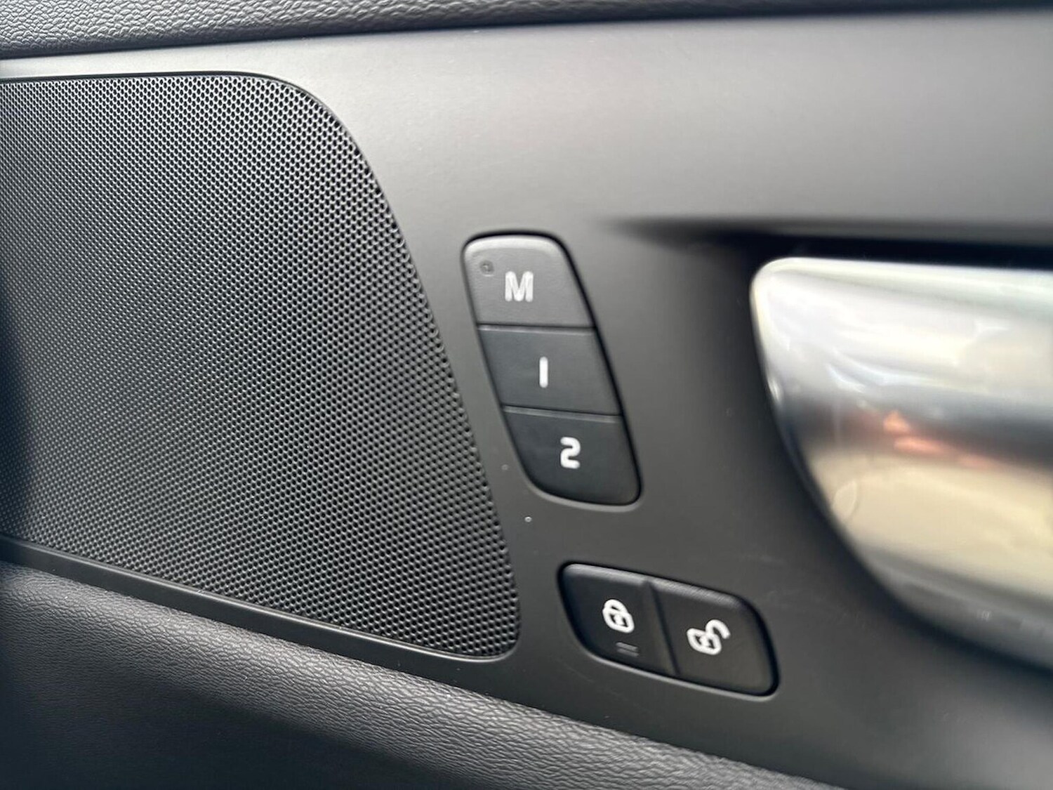 Used Volvo V60 2025 for sale - 76376822: Photo 22