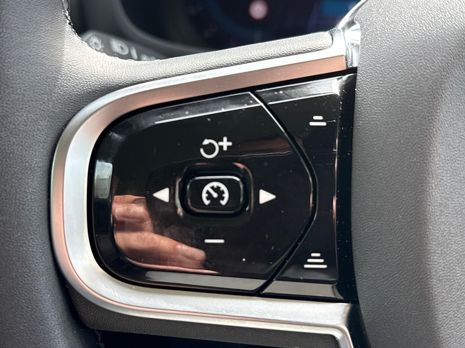 Used Volvo V60 2025 for sale - 76376822: Photo 27