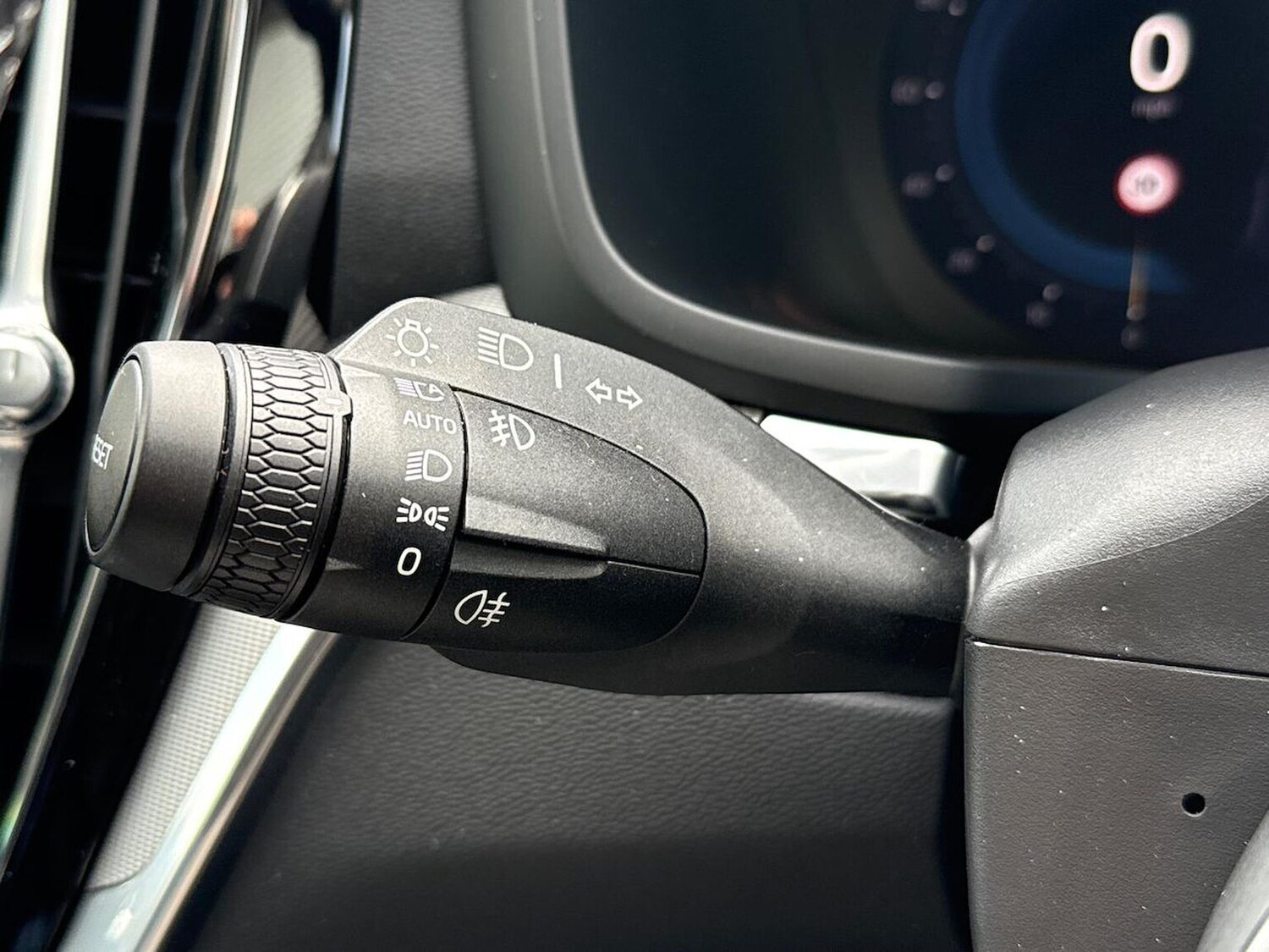 Used Volvo V60 2025 for sale - 76376822: Photo 29