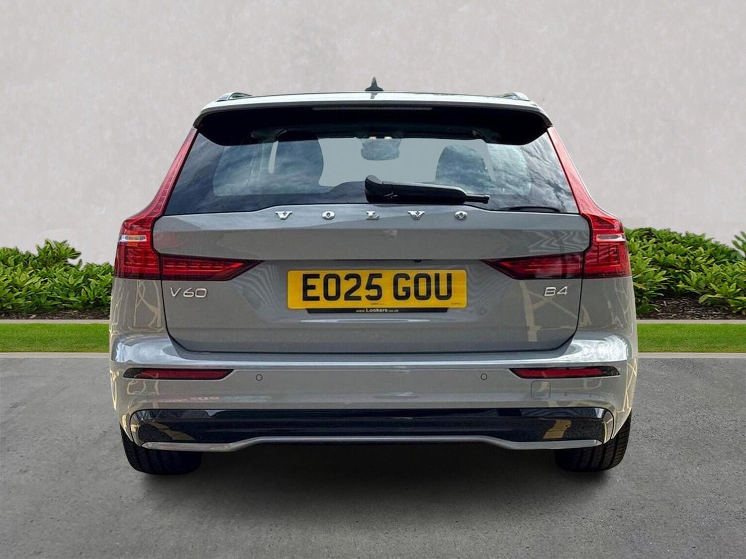 Used Volvo V60 2025 for sale - 76376822: Photo 4