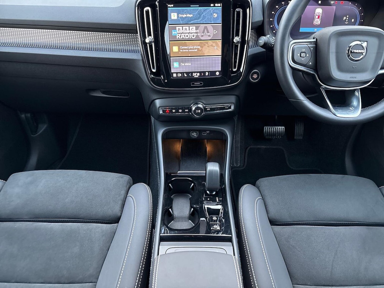 Used Volvo XC40 2024 for sale - 76490539: Photo 13