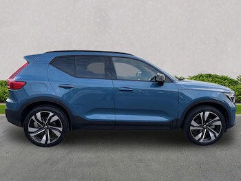 Used Volvo XC40 2024 for sale - 76490539: Photo