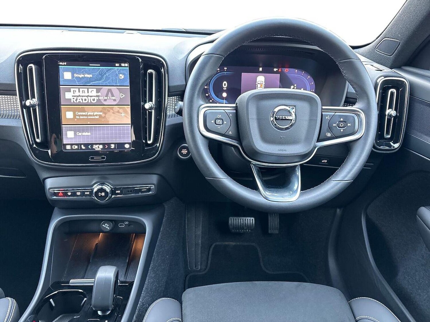 Used Volvo XC40 2024 for sale - 76490539: Photo 9