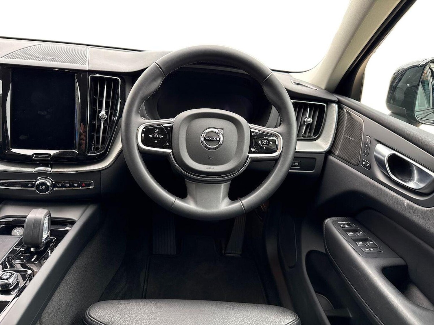 Used Volvo XC60 2024 for sale - 78210196: Photo 11