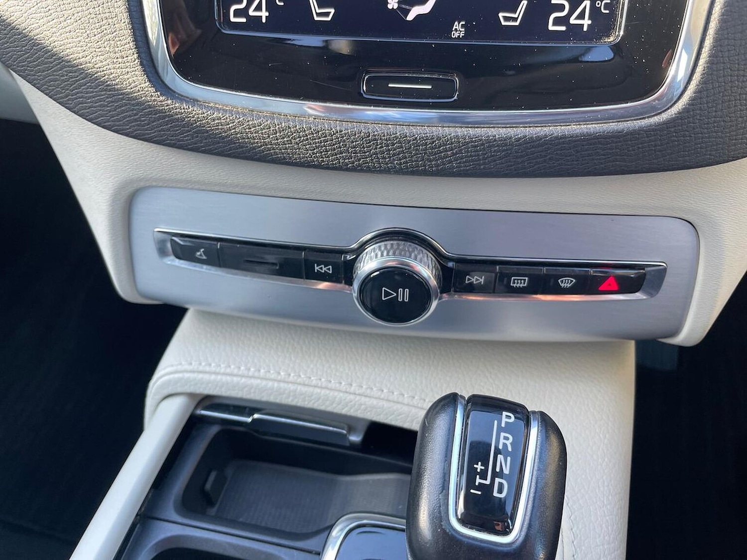 Used Volvo XC90 2017 for sale - 76935406: Photo 12