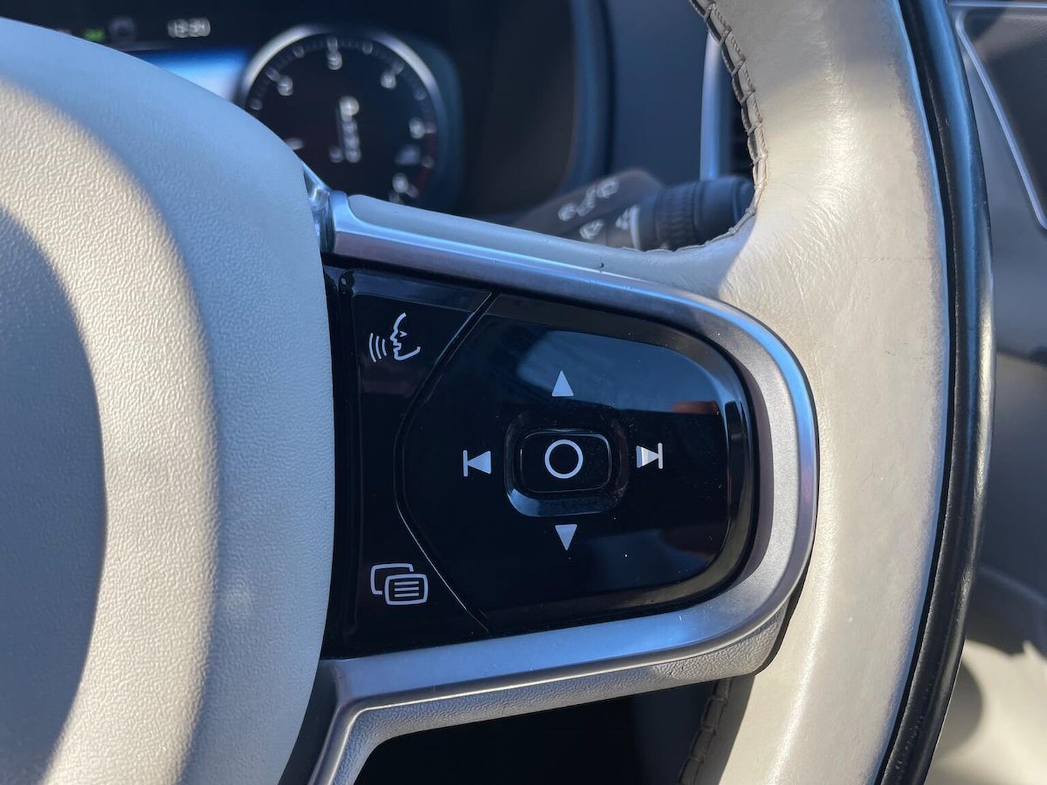 Used Volvo XC90 2017 for sale - 76935406: Photo 26