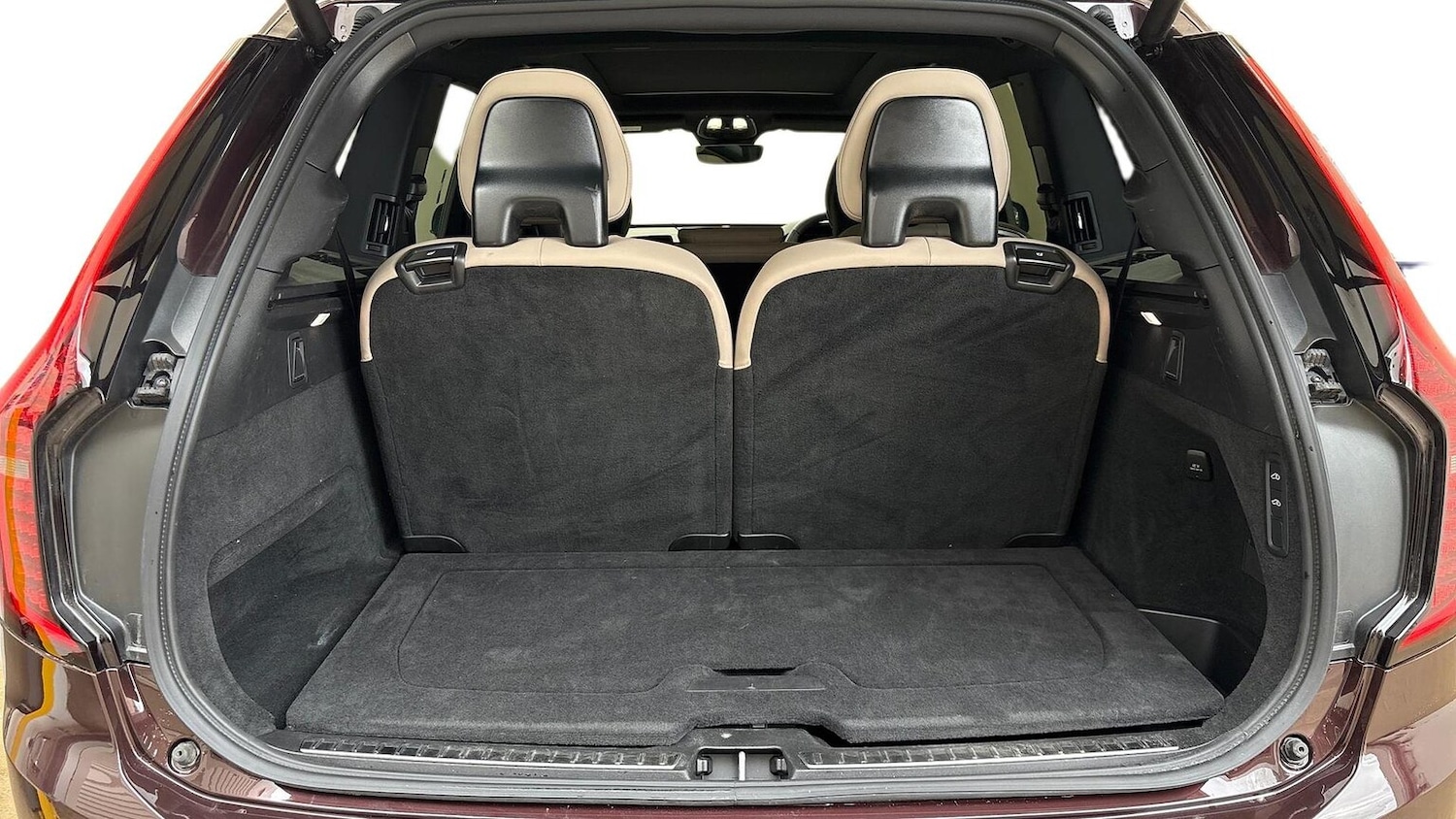 Used Volvo XC90 2025 for sale - 76565470: Photo 7