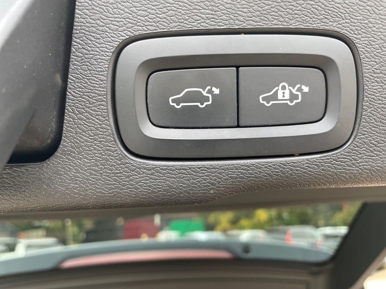 Used Volvo XC60 2022 for sale - 76527331: Photo 36