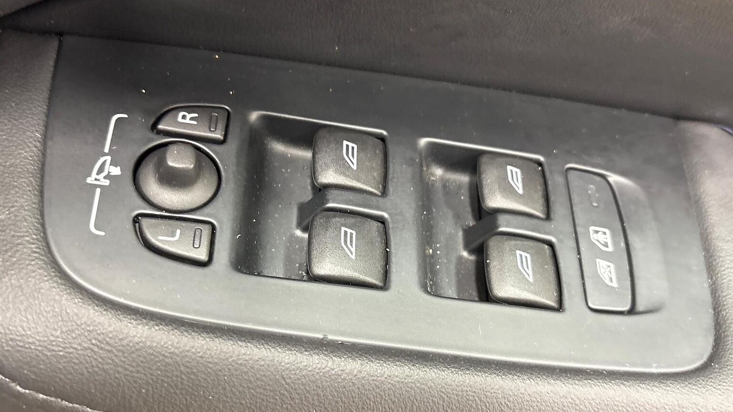 Used Volvo V60 2025 for sale - 77888666: Photo 15