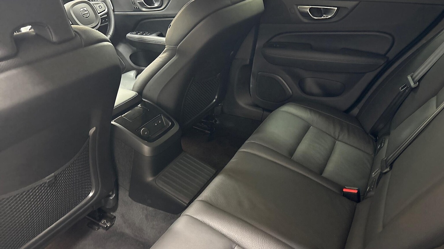 Used Volvo V60 2025 for sale - 77888666: Photo 21