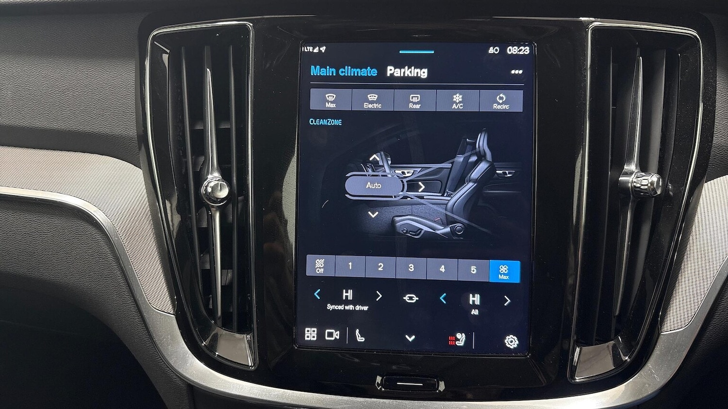 Used Volvo V60 2025 for sale - 77888666: Photo 29