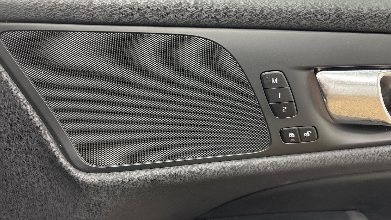 Used Volvo V60 2025 for sale - 77888666: Photo 36