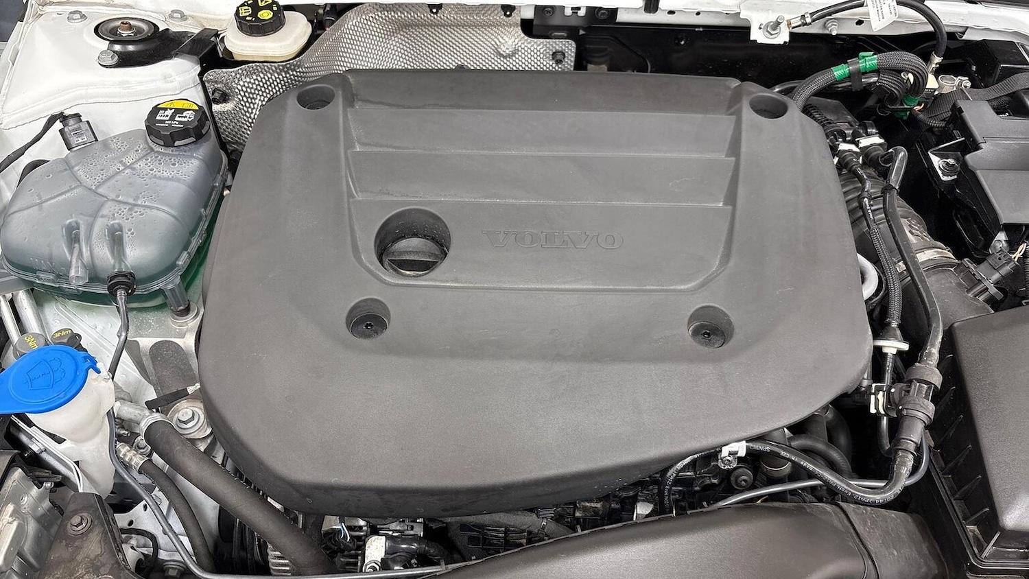 Used Volvo XC40 2025 for sale - 76464664: Photo 15