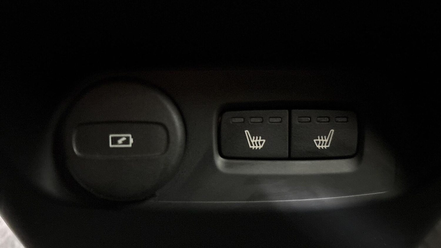 Used Volvo XC40 2025 for sale - 76464664: Photo 17