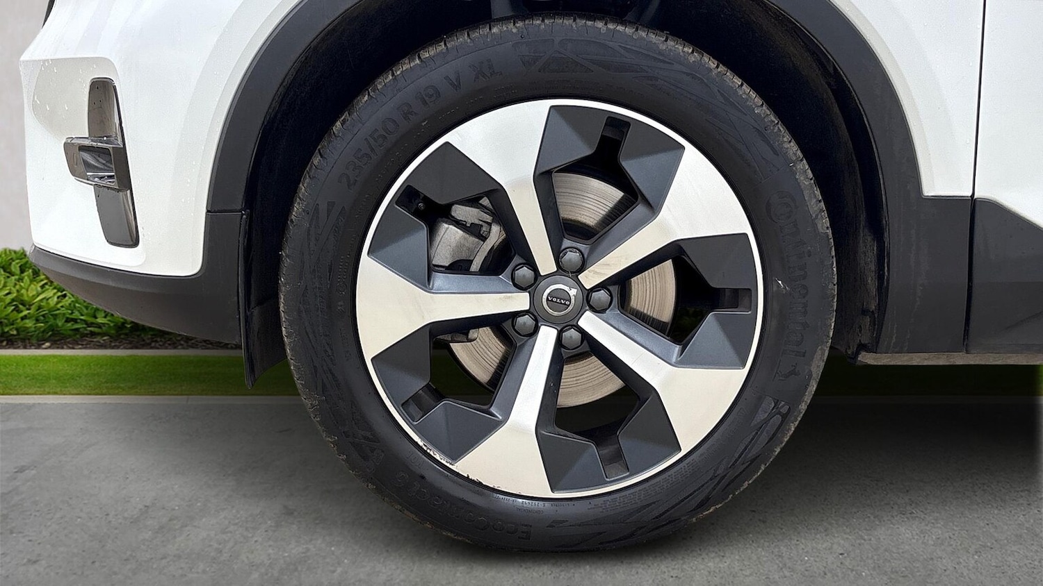 Used Volvo XC40 2025 for sale - 76464664: Photo 19