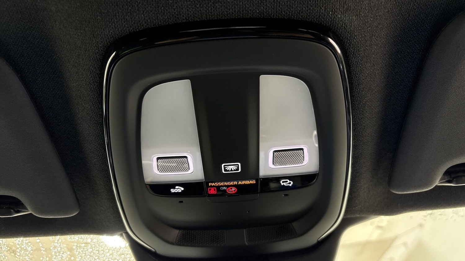 Used Volvo XC40 2025 for sale - 76464664: Photo 32