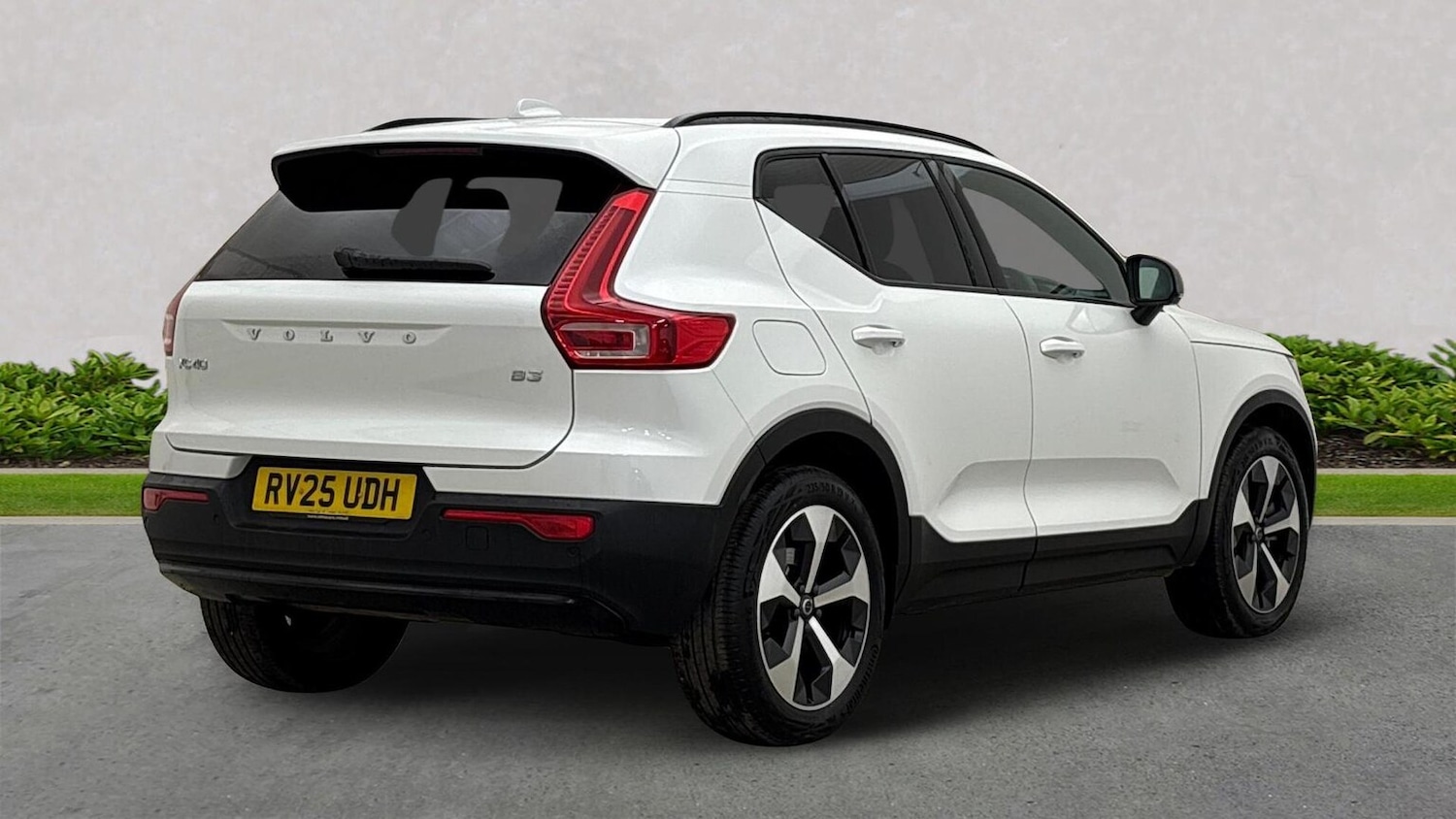 Used Volvo XC40 2025 for sale - 76464664: Photo 5