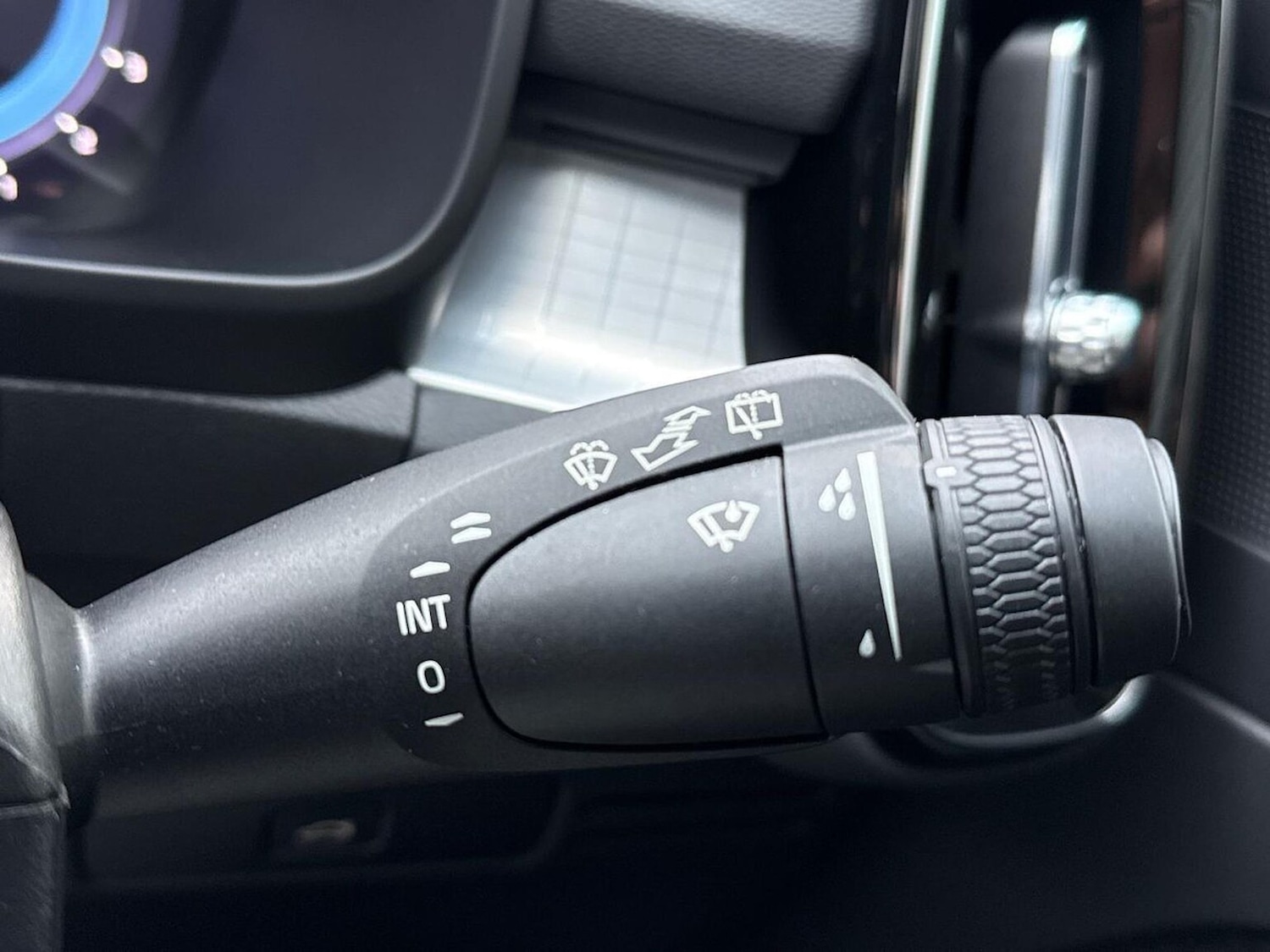 Used Volvo XC40 2022 for sale - 77056919: Photo 30