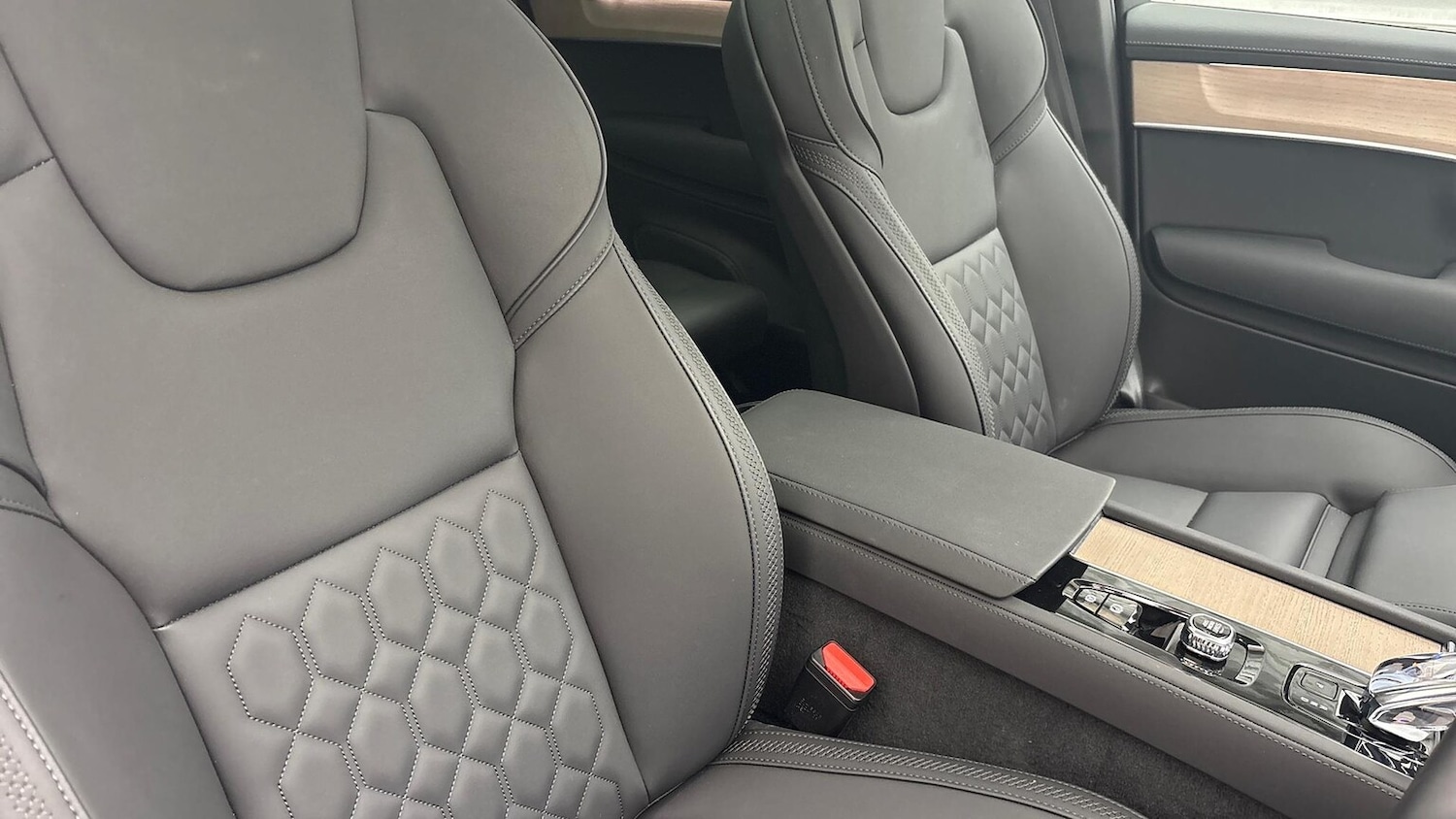 Used Volvo XC90 2025 for sale - 76464626: Photo 30