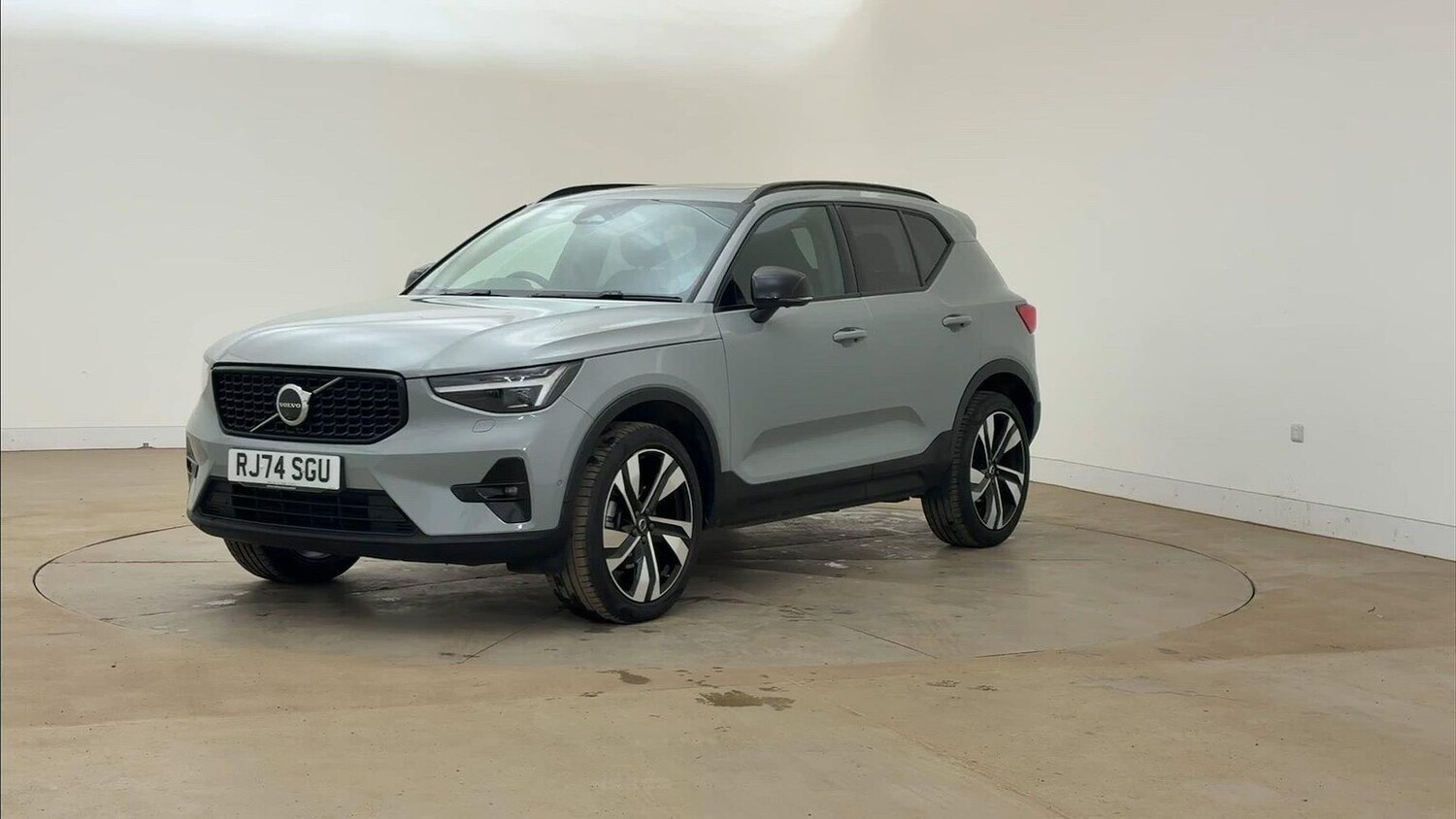 Used Volvo XC40 2024 for sale - 76471085: Photo 11