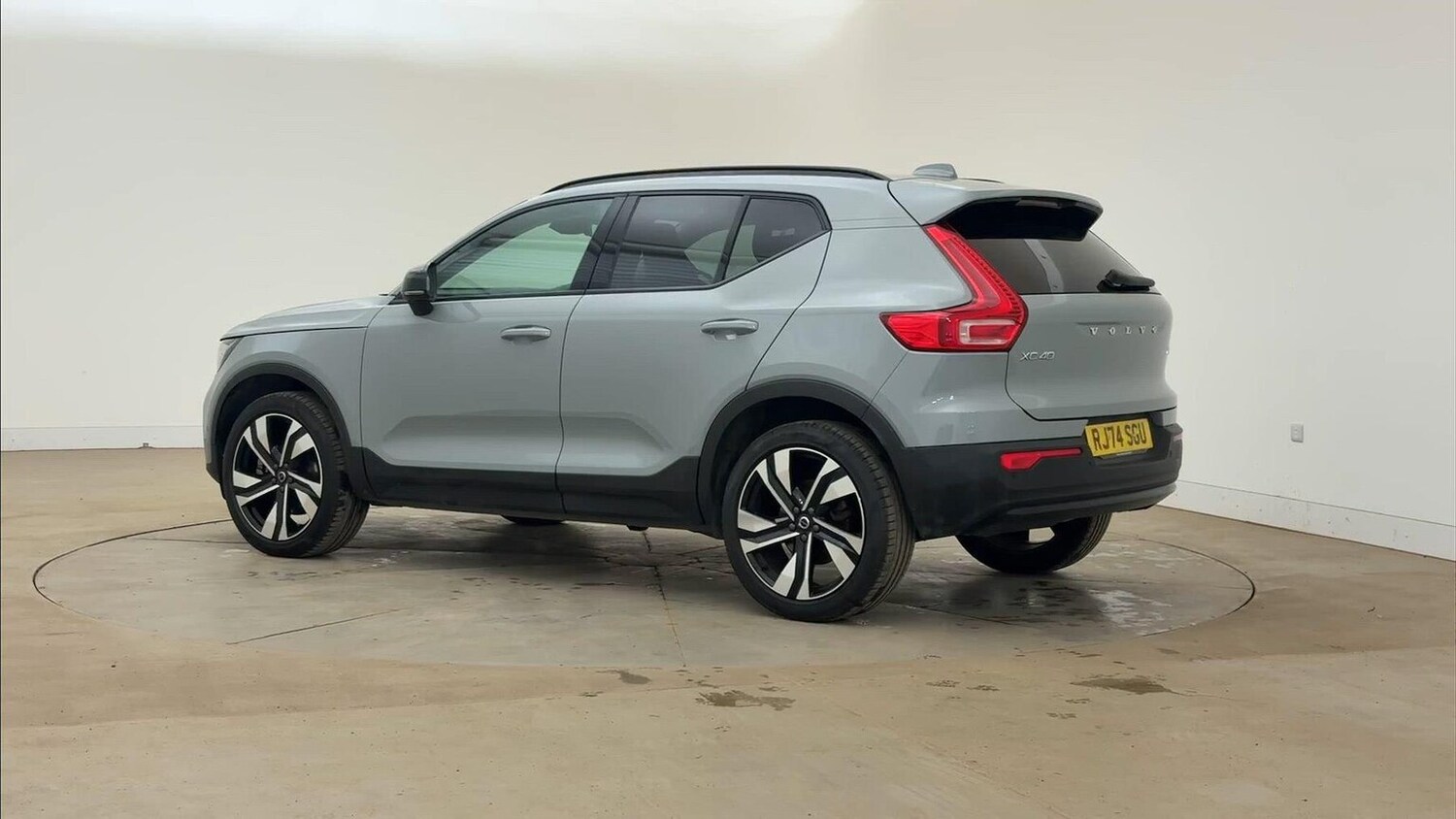 Used Volvo XC40 2024 for sale - 76471085: Photo 12