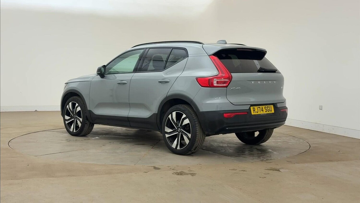 Used Volvo XC40 2024 for sale - 76471085: Photo 16