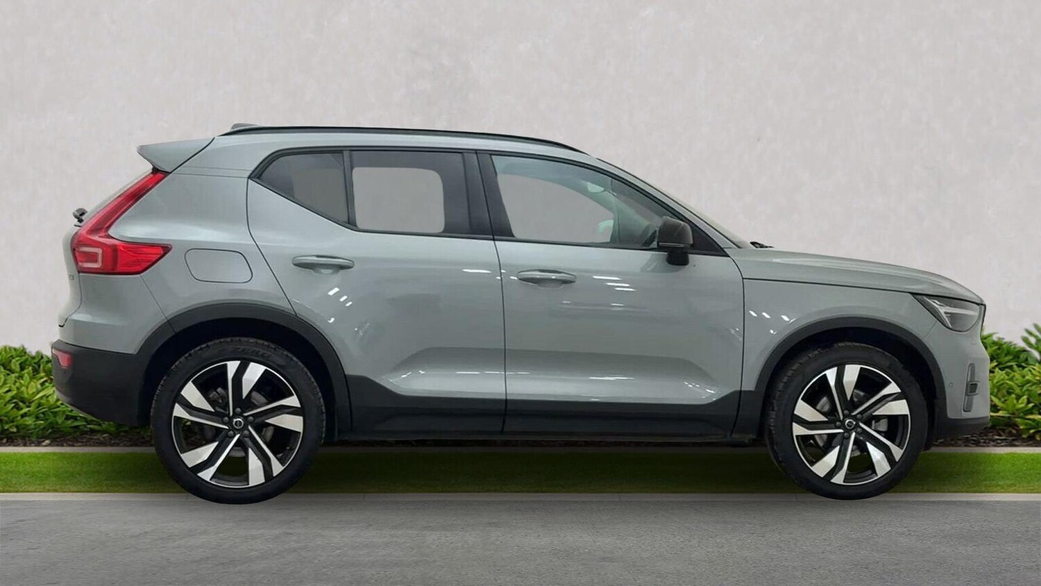 Used Volvo XC40 2024 for sale - 76471085: Photo 5