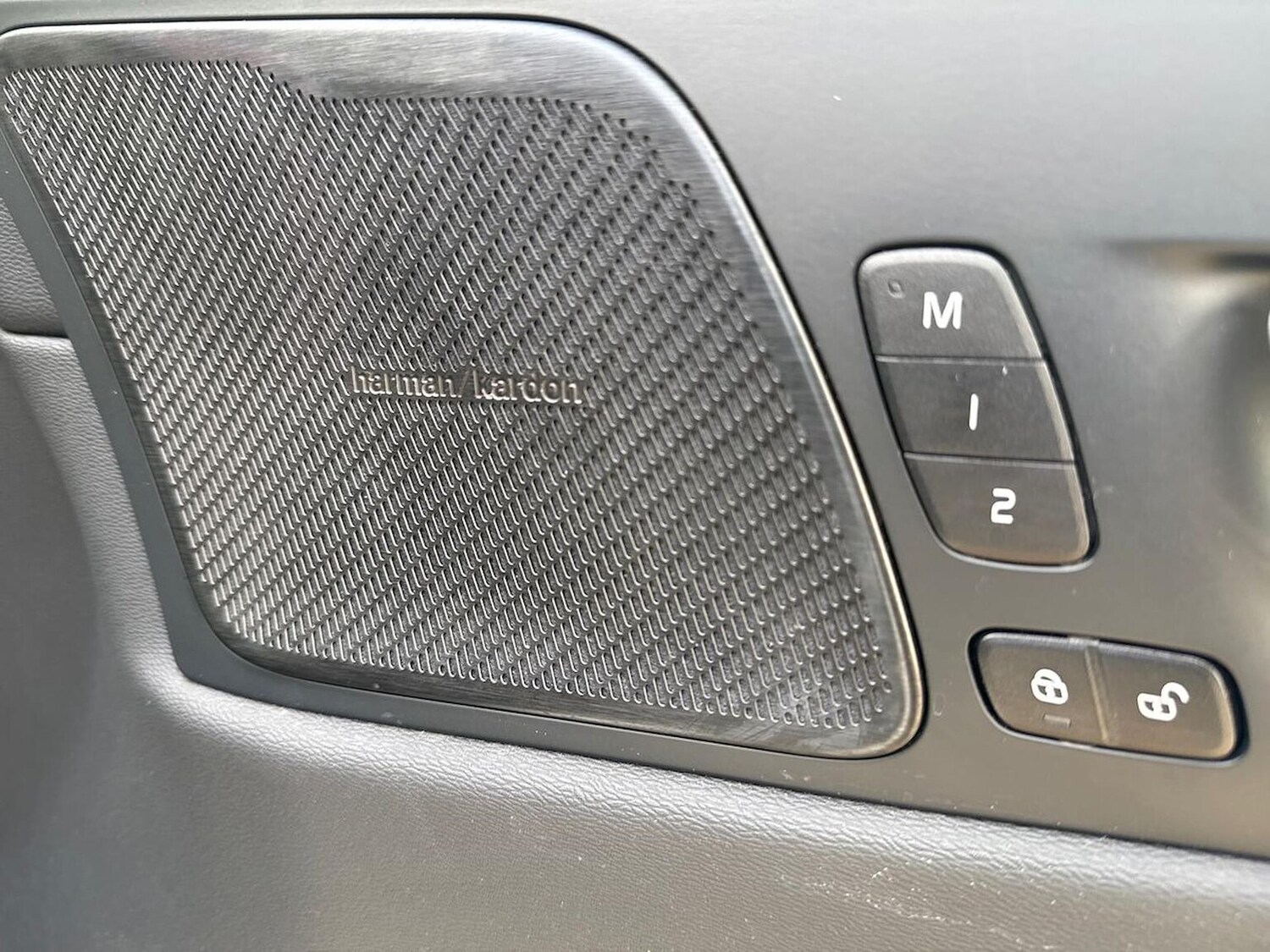 Used Volvo XC60 2025 for sale - 78193921: Photo 24