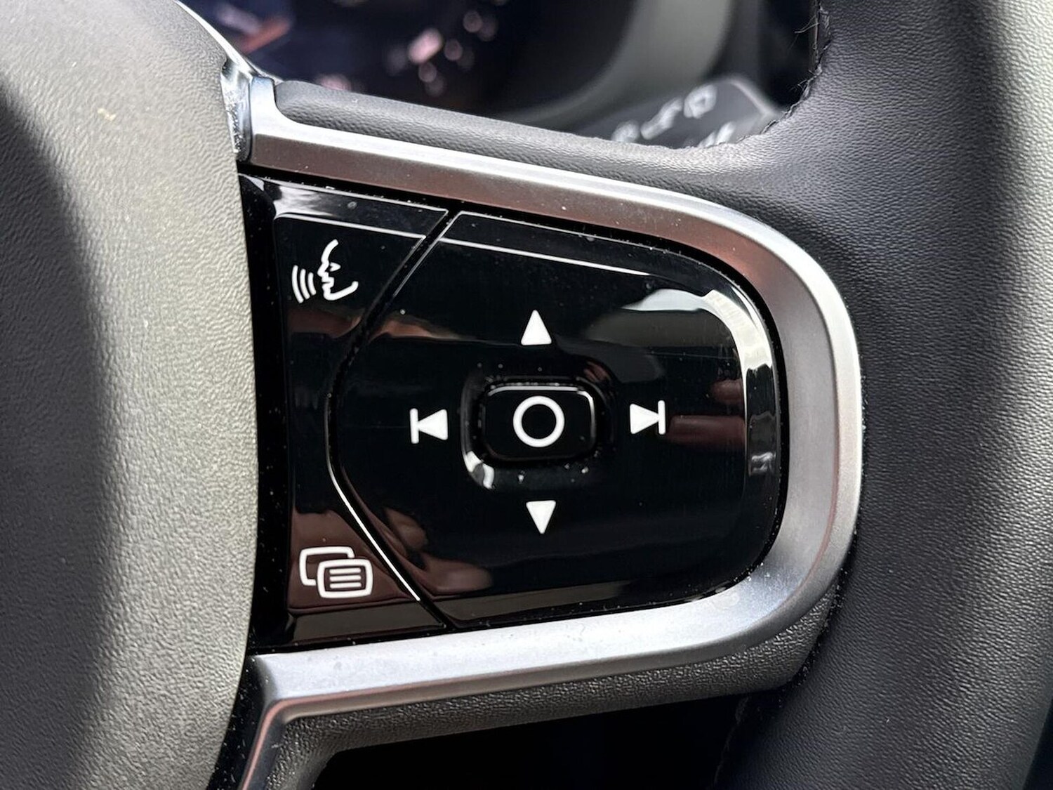 Used Volvo XC60 2025 for sale - 78193921: Photo 28