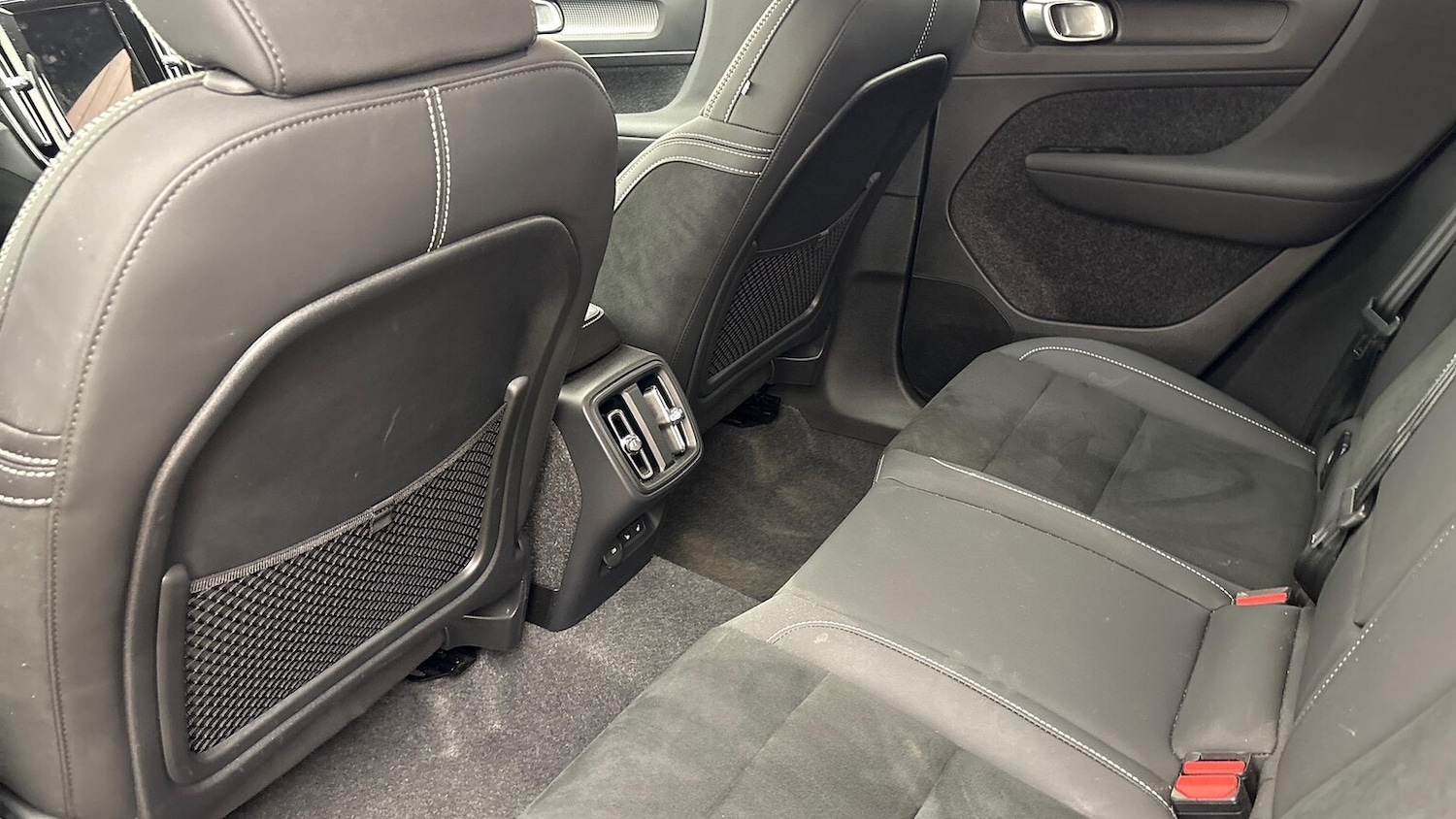 Used Volvo XC40 2025 for sale - 76471082: Photo 12