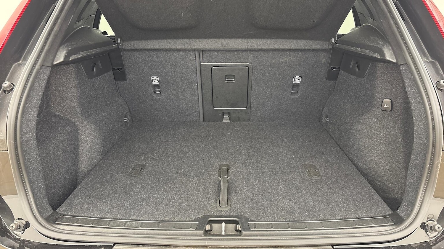 Used Volvo XC40 2025 for sale - 76471082: Photo 13