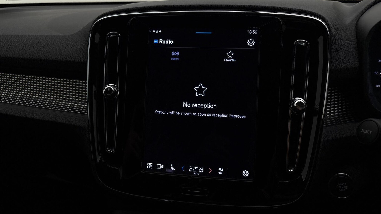 Used Volvo XC40 2025 for sale - 76471082: Photo 35