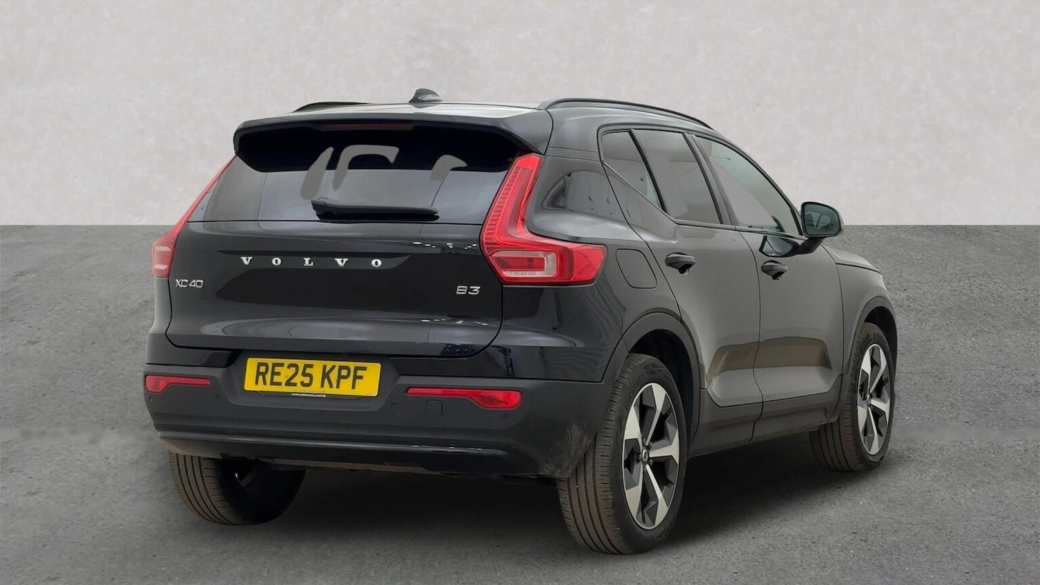 Used Volvo XC40 2025 for sale - 76471082: Photo 6