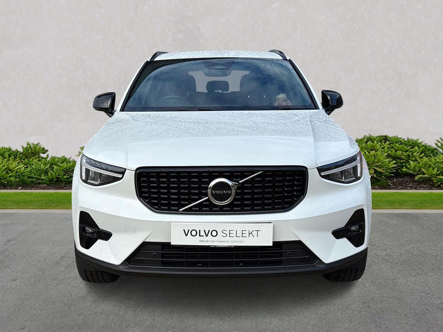 Used Volvo XC40 2025 for sale - 77487424: Photo 5